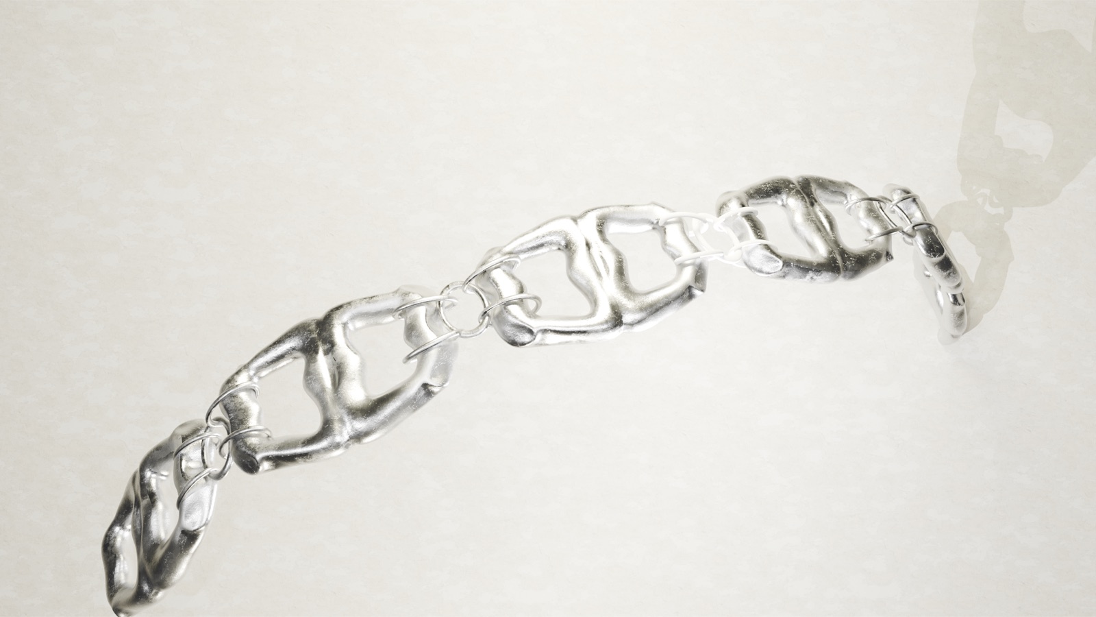 Chain V1 silver chain close-up